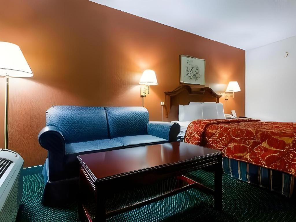 Econo Lodge South Garner Exterior photo